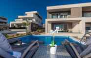 Swimming Pool 4 Apartments with Pool Villa Zora