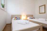 Bedroom Apartments Tomana