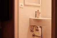 In-room Bathroom Punto8