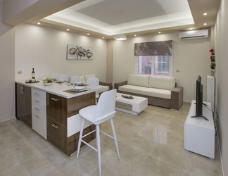 Phòng ngủ 2 Spacious & Convenient Place near Acropolis Museum by GHH