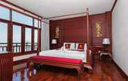 Bilik Tidur 6 Manorom Chateau Hotel