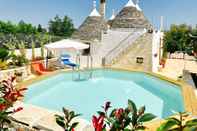 Swimming Pool Trulli Fenice