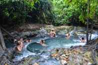 Kolam Renang Otter House