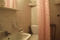 In-room Bathroom Country House Apartments