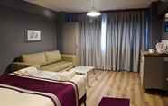 Kamar Tidur 2 Class Suites Taxim