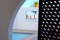 Swimming Pool Hotel Dar Mamina