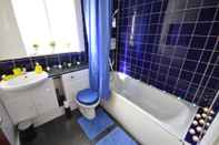 Toilet Kamar Durward Guest Apartment