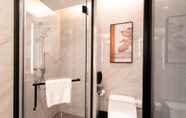 In-room Bathroom 3 Ramada Plaza Wyndham Wenzhou Cangnan