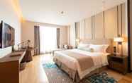 Bedroom 6 Ramada Plaza Wyndham Wenzhou Cangnan