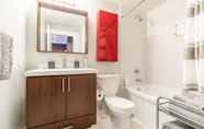 In-room Bathroom 2 GLOBALSTAY. Dundurn LOFTS. Free parking