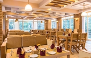 Restaurant 7 Hotel Sarathi