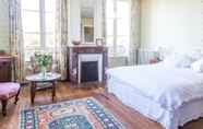 Bedroom 5 Chambres d'Hotes Château de la Puisaye