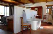 Toilet Kamar 6 Duikersdrift Winelands Country Escape