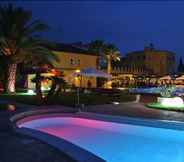 Swimming Pool 5 Park Hotel Paradiso