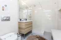 In-room Bathroom LxWay Apartments Avenida Luxury