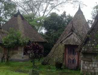 Exterior 2 Landih Ashram