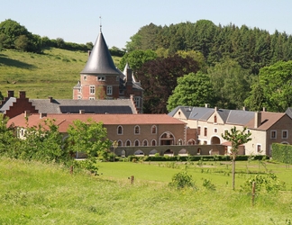 Exterior 2 Hotel - Ferme du Chateau D'ahin