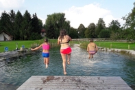 Swimming Pool Glamping Kolpa Resort