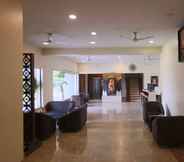 Lobby 3 Hotel President Cottage Resort