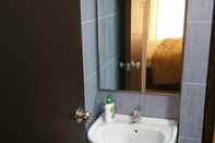 In-room Bathroom Arista Service Apartments Andheri