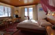 Bedroom 7 Atina Hotel