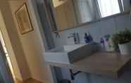 In-room Bathroom 7 La Volpe e l'Uva