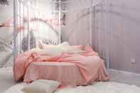 Bedroom Qing Apartment Spring Heartbeat