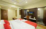 Kamar Tidur 3 Hotel Sreepathy Indraprastha