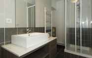 In-room Bathroom 2 Tempologis - Chateau de la Rochette