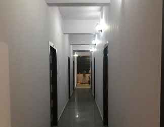 Lobi 2 Hotel King's Banaras