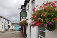 Exterior Jacobs Ladder Inn