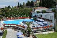 Swimming Pool Hotel Excelsior Bay