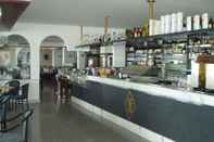 Bar, Cafe and Lounge Hotel Excelsior Bay