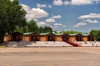 Luar Bangunan South Platte Cabins & Kennels - Campsite