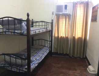 Kamar Tidur 2 Explorers' Headquarters Inn