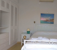 Bedroom 6 Ntafos Art Seaside Studios