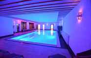 Swimming Pool 6 Wellness Hotel Garni Krone
