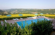 Swimming Pool 6 Agriturismo Le Querce