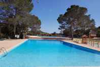 Swimming Pool La Pierre Verte Camping Village