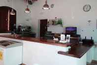 Bar, Kafe dan Lounge Pont Roma - Hostel