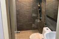 Toilet Kamar Green Suites at Bel Air Soho