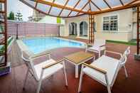 Swimming Pool Villa Kota Bunga Puncak 2 Bedroom