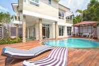 Swimming Pool Villa Kota Bunga Puncak 4 Bedroom