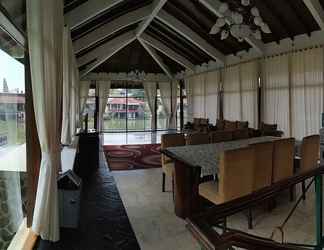 Lobby 2 Villa Pinggir Danau Puncak for 30 pax