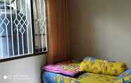 Bilik Tidur 2 Villa Wahyu 3 Bedroom