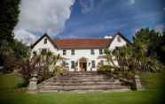 Bangunan 2 Sturmer Hall Hotel & Conference Centre