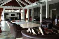 Lobi Villa Danau 5 Bedroom for 50 pax