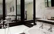 In-room Bathroom 3 The Dower House Hotel