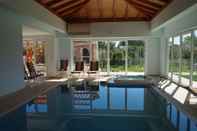 Swimming Pool Villa Marina Betina