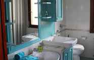 In-room Bathroom 5 Residence alla Rotonda